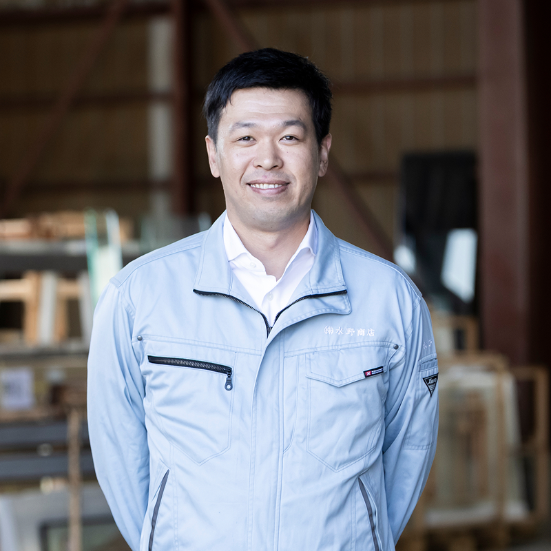 代表取締役水野 泰甫